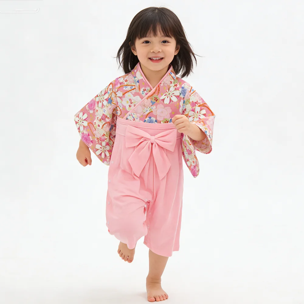

Детское японское традиционное кимоно для девочек, розовое, с цветочным принтом сакуры, с бантом, костюм для сценических выступлений, одежда для Хина Матсури