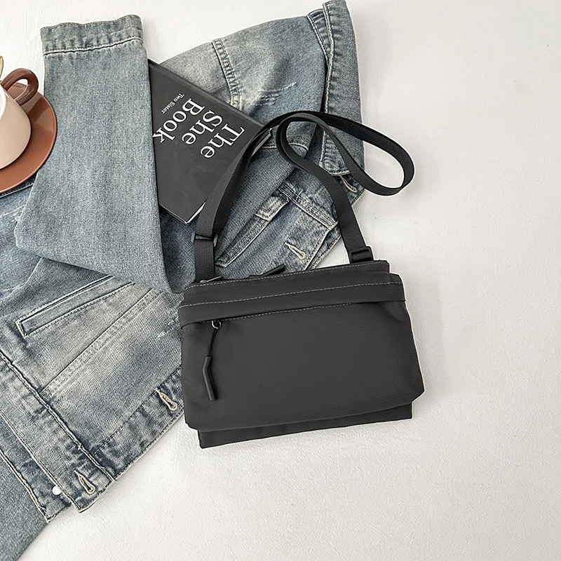 Mode Freizeit Nylon Umhängetasche Einfarbig Wasserdichte Cross-body Unisex Messenger Tasche für Männer Und Frauen – Detail 2