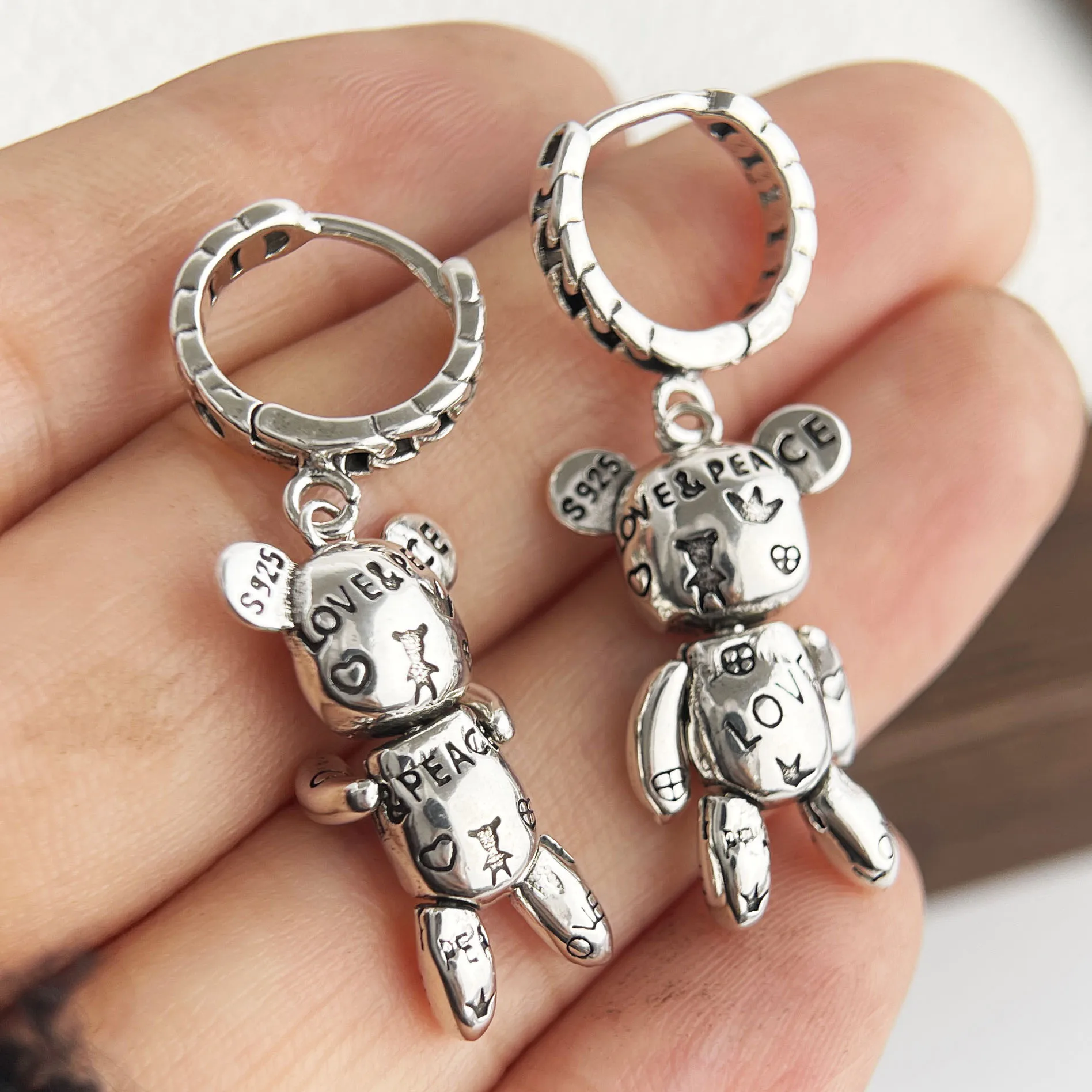 

Серьги из стерлингового серебра 925 пробы для женщин, геометрический ретро-медведь, сексуальная девушка, модные модные ювелирные изделия, подарок для вечеринки, свадьбы, подвески