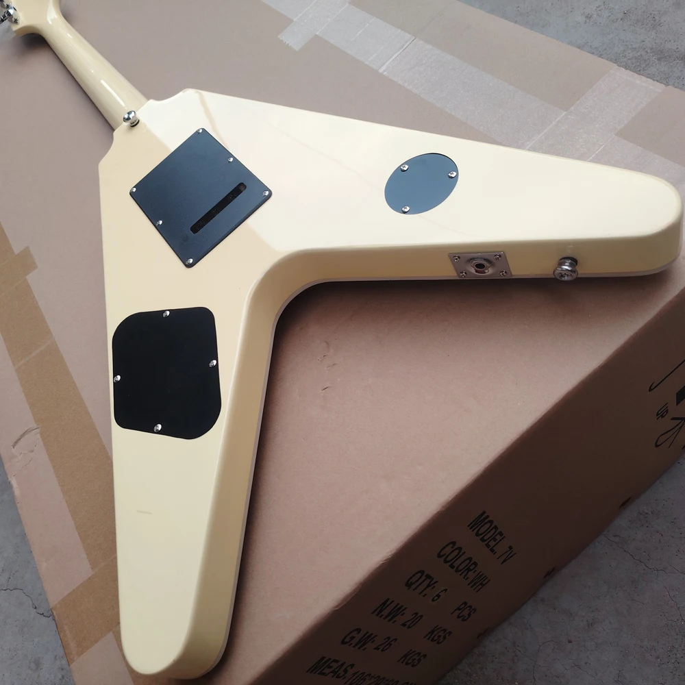 In stock, ZAKk shaped electric guitars in creamy yellow color and Freud vibrato system are available.quick delivery