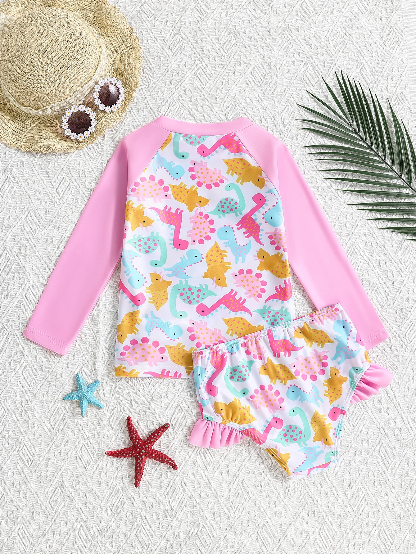 2-teiliges Sommer-Rashguard-Set für Babymädchen mit rosa Dinosaurier-Print, Langarm-Oberteil + Rüschen-Badeshorts, niedlicher UPF-Stil, Strand-/Poolkleidung – Detail 3