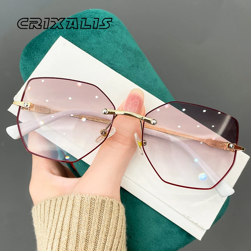 CRIXALIS Fashion Butterfly Reading Sunglasses Women Computer Glasses Anti Blue Light Female Gradient Presbyopic Lens +1.0 +2.0