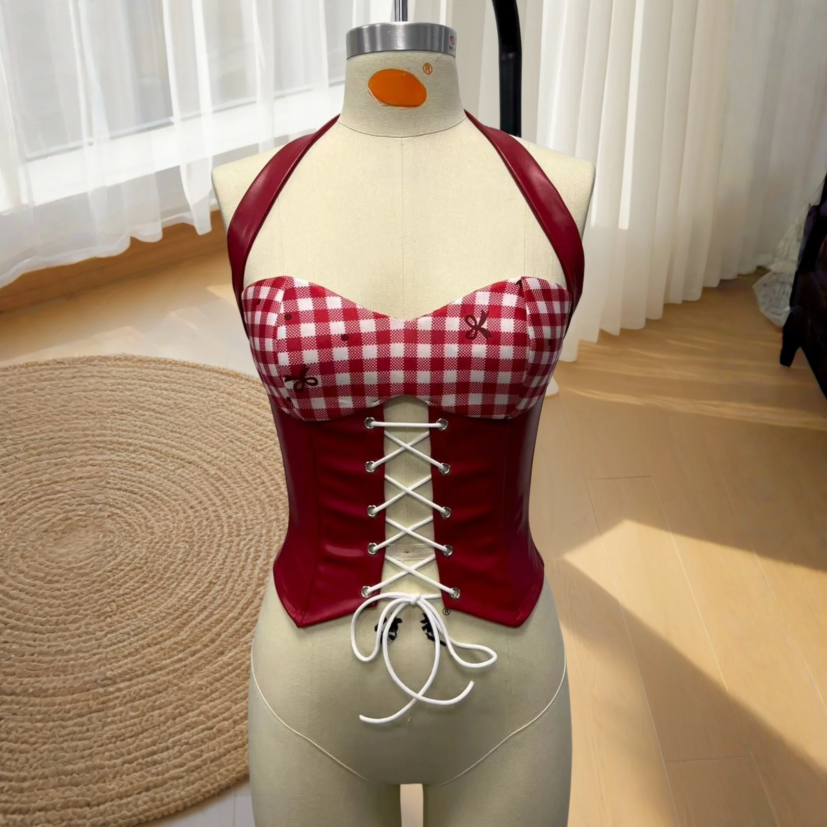 

2026 Red Gingham Halter Corset Top Slim Fit Sleeveless Tank Top Retro Waist-Cinching Camisole for Club Party