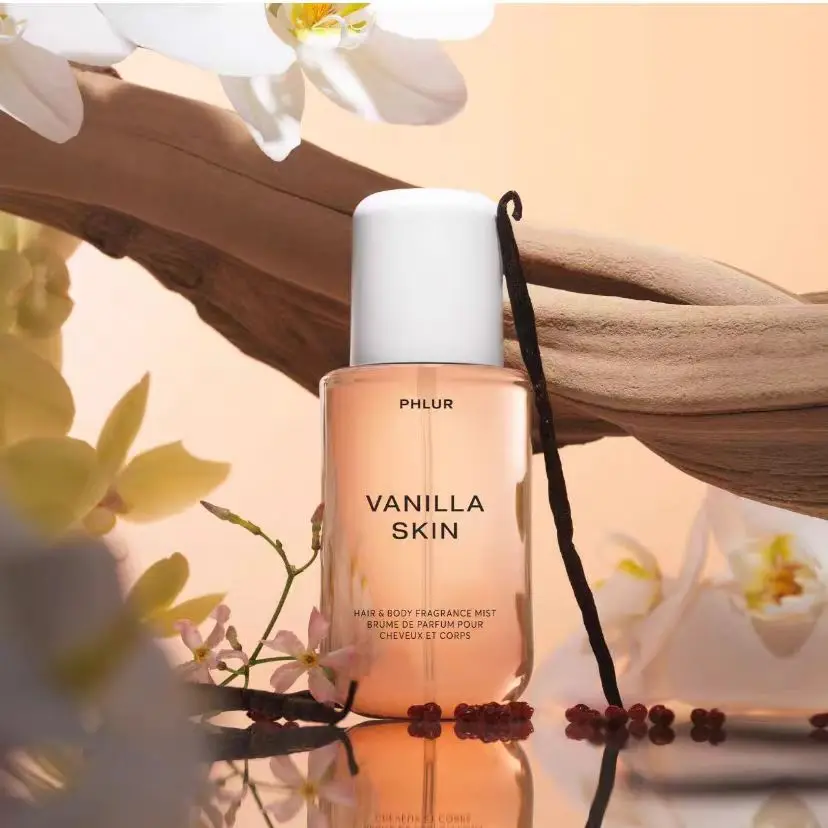 

PHLUR Vanilla Skin Спрей для тела Ванильный спрей для тела с розовым перцем, кашемировым деревом и сандаловым деревом (3,4 унции/100 мл)