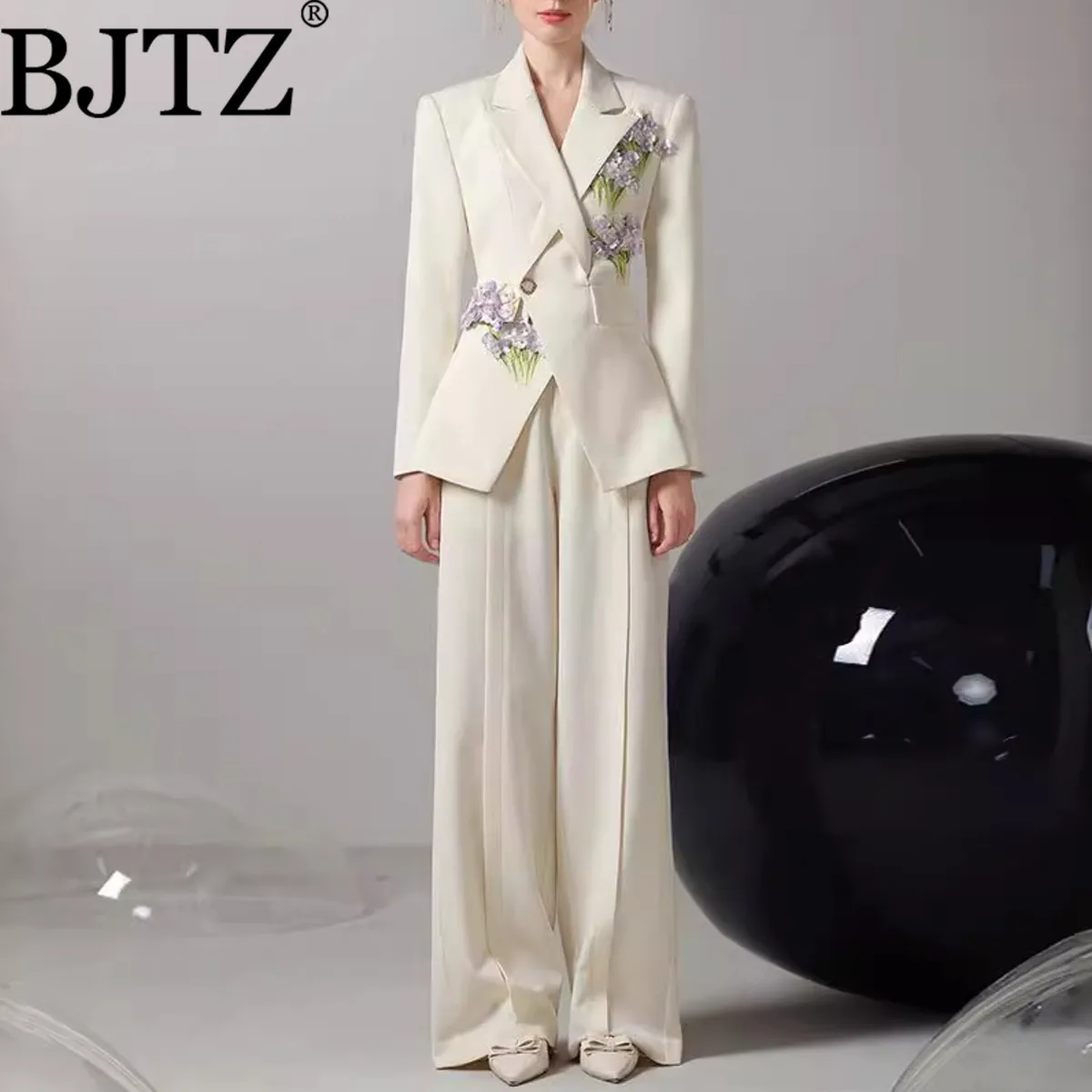 

BJTZ Elegant Temperament Suit Women's New Three-dimensional Flower Niche Design Sense Casual Commuting Wide Leg Pants Set