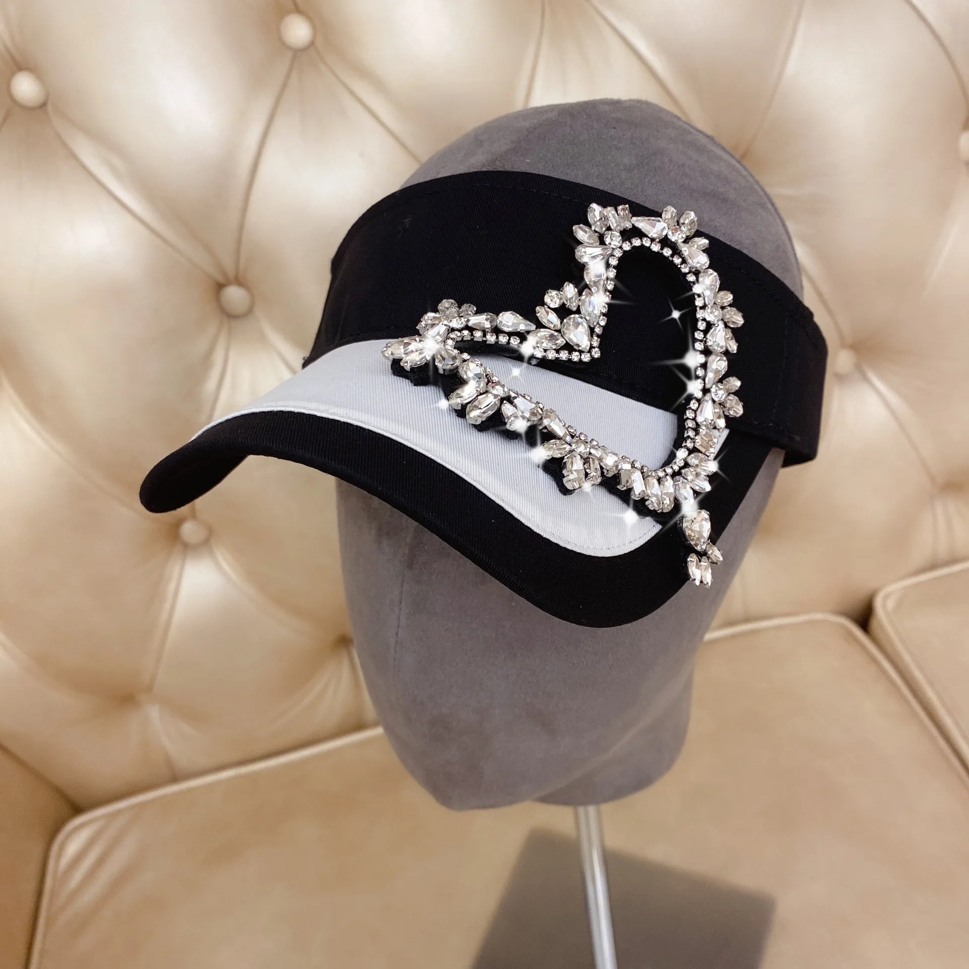 Summer Headless Hat Shiny Rhinestone Love Sports Hat Black and White Pure Cotton Leisure Sunshade Hat Travel Sunscreen Hat