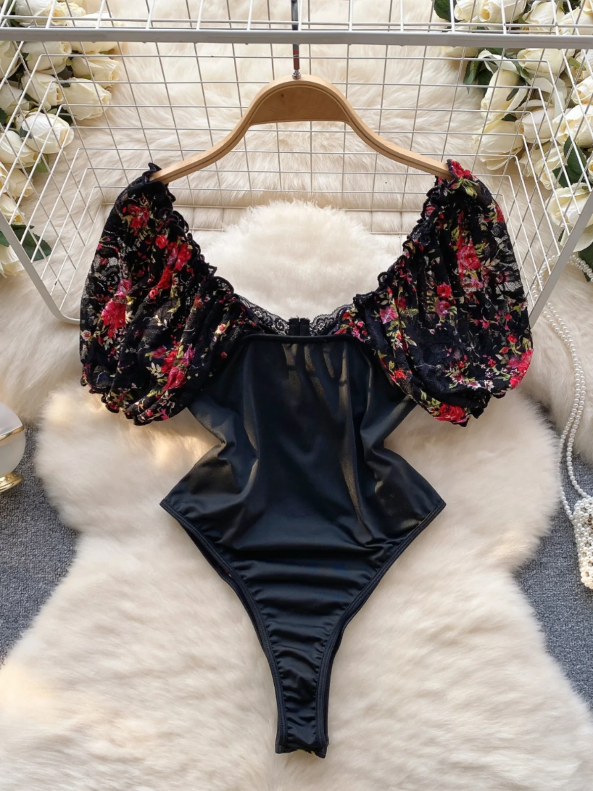 

Hong Kong Sle Women's Lace Embroidery Bubble Sve Slim Fit Jumpsuit Pure Desire Spicy Base Top High Waist Commute Sle
