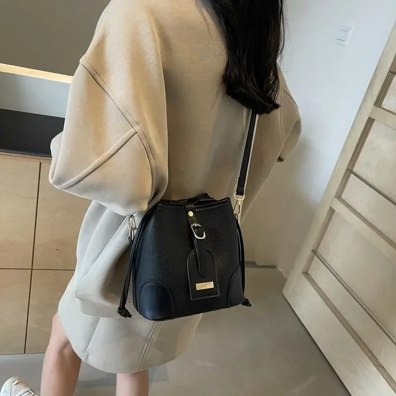 Women Fashion Bucket Bag Texture Everything 2025 Fall Fashion New Single-shoulder Crossbody Bag Solid Color Saddle Small Bags