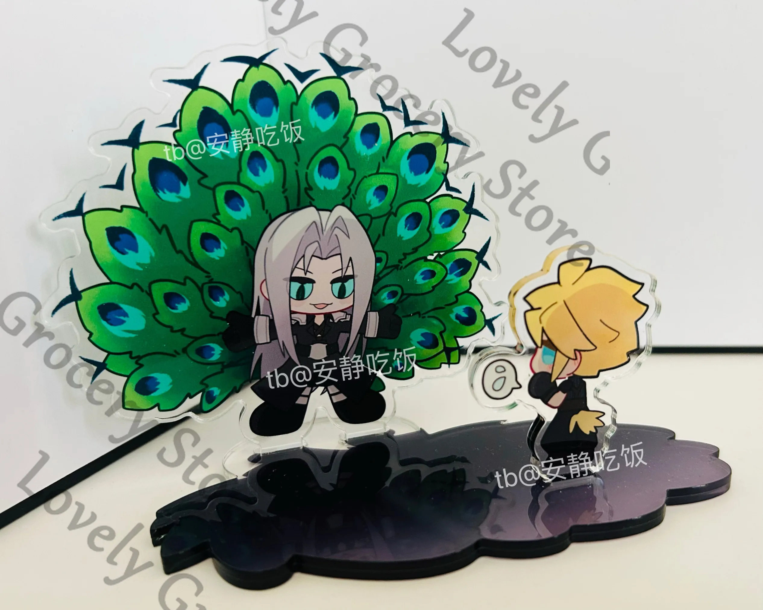

Anime Cloud Strife Sephiroth Cosplay Cartoon Moon-shaped Fan Standing Sign Acrylic Stand Figure Round Silk Fans Ambitus Gift