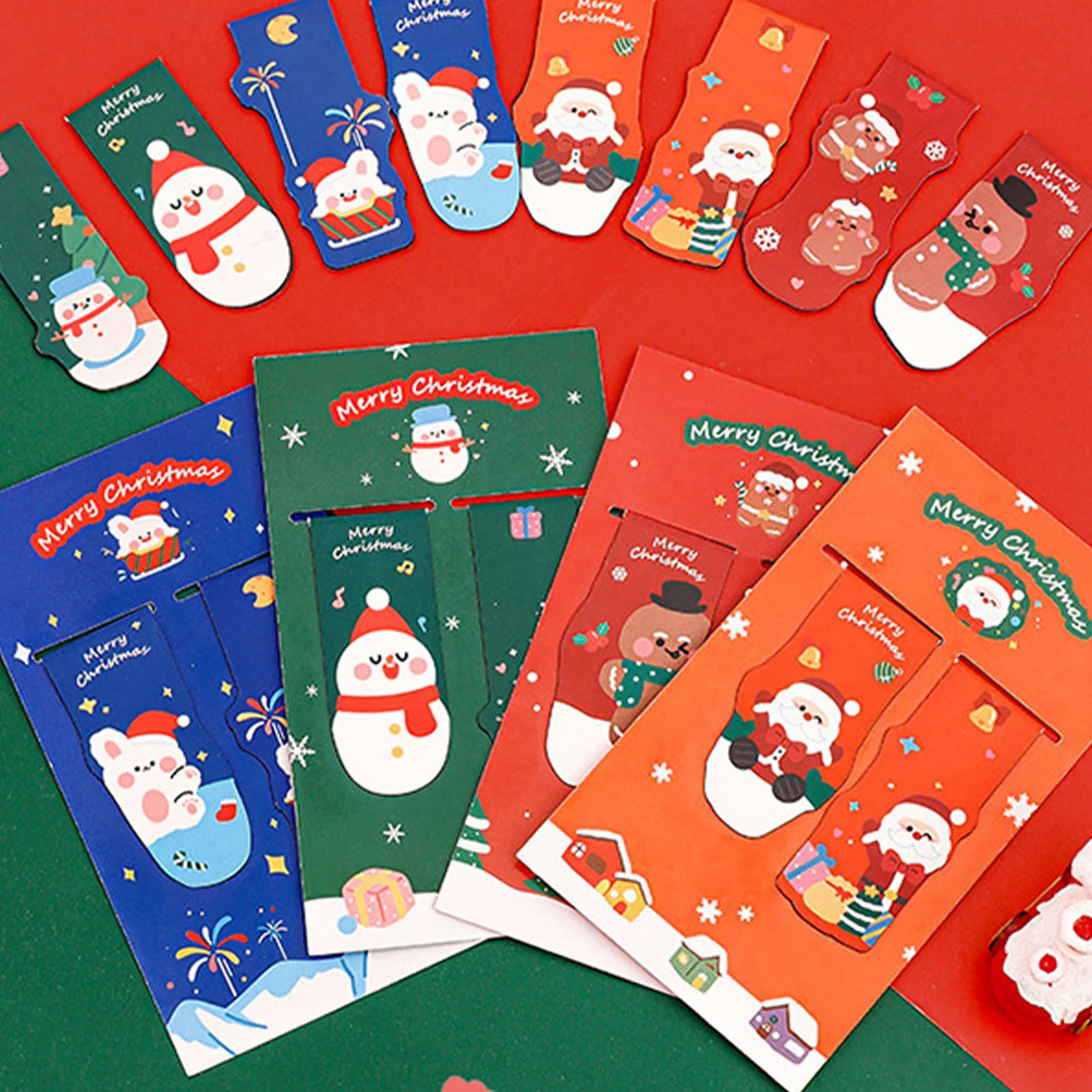 

2025 Christmas Decoration Bookmark Cartoon Snowman Gingerbread Santa Claus Pattern Magnetic Bookmark Xmas PartyBag Fillers