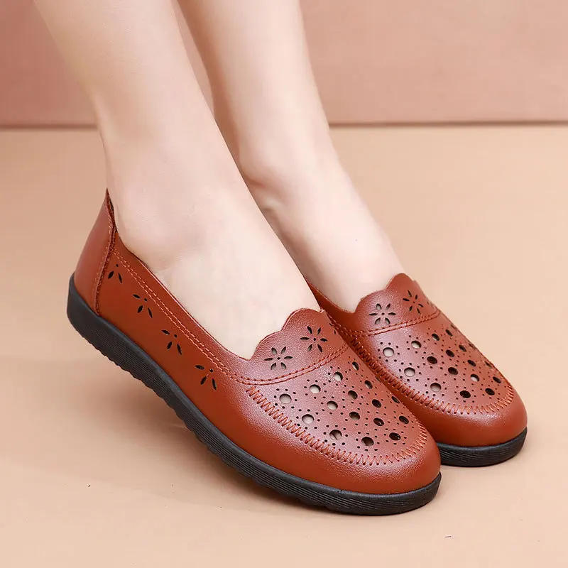 Sandalen Sommer Komfort Baotou Weiche Sohle Mutterschuhe Flache Sohle Damenschuhe Lochlederschuhe Schuhe für mittlere und ältere Altersgruppen – Detail 34