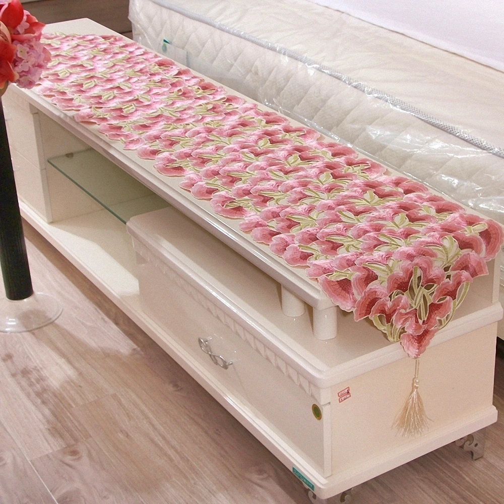 Idyllic Embroidered Table Runner Tablecloth for Wedding Hotel Dinner Party Fashion Table Flag Pink Elegant Floral Table Cover