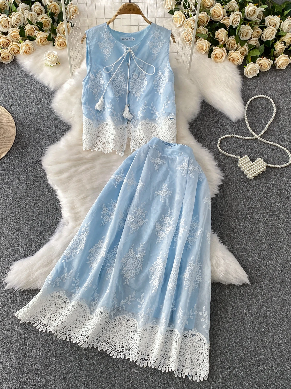 

Синий кружевной ажурный жилет на бретельках, топ с высокой талией, утягивающая юбка, комплект из двух предметов, женский модный летний наряд