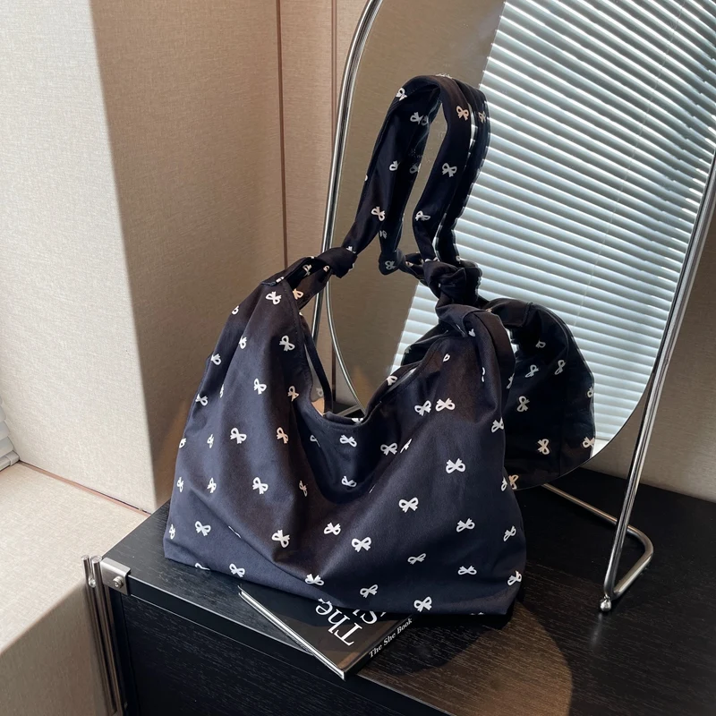 

Сплошной цвет, нейлоновые повседневные сумки на плечо, большая вместимость, универсальные сумки высокого качества для женщин, мода 2025 года, горячая распродажа