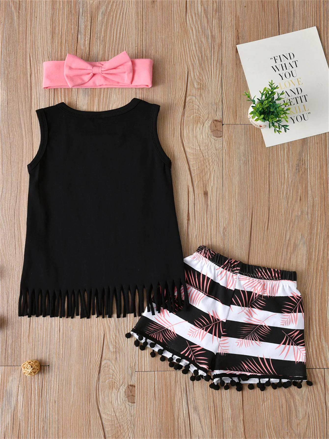 3pcs Girls Crew Neck Sleeveless Tassel Tank Top & Elastic Waist Striped Leaves Shorts & Bow Headband Set Kids Summer Clothes