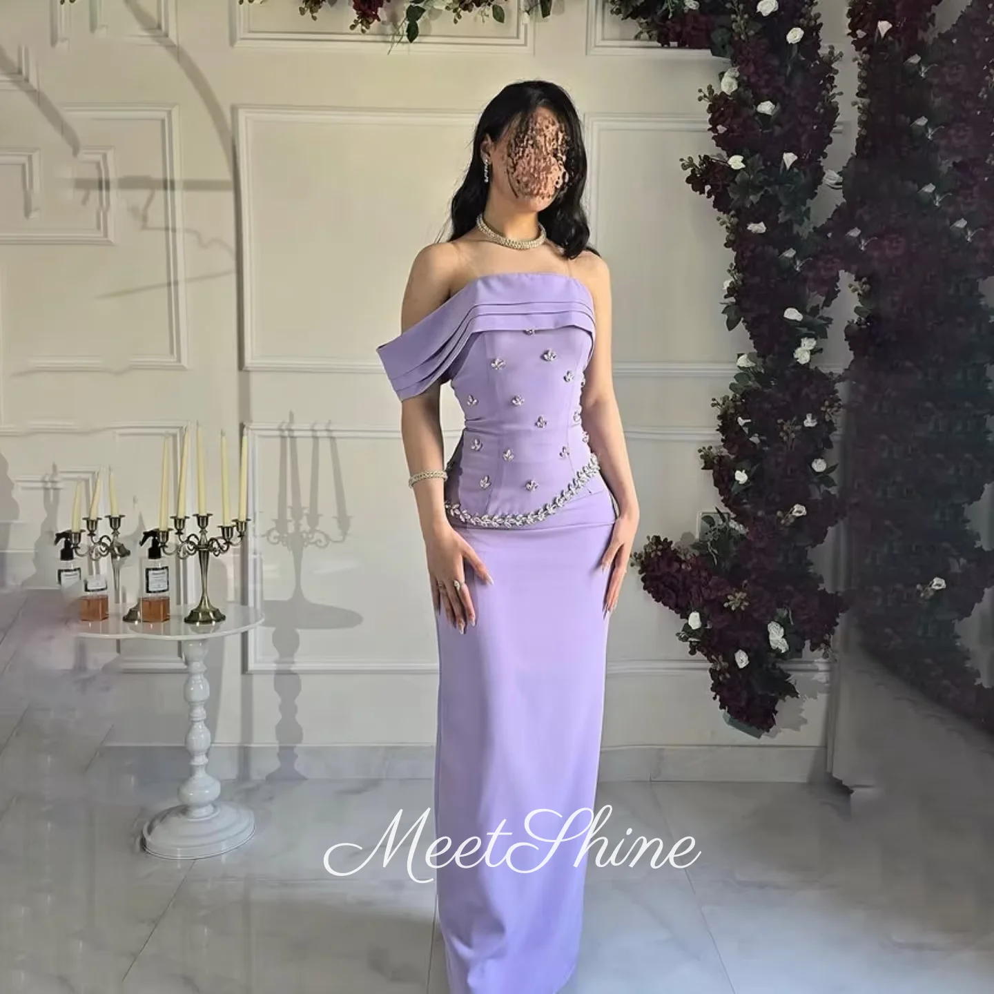 パープルビーズクリスタルウエディングドレスフリルワンショルダーイブニングドレスサテンスイープトレインフォーマルウェディングパーティードレスカスタマイズ