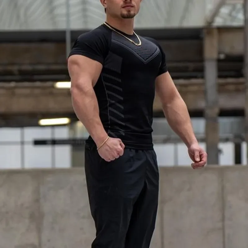Schnelltrocknendes Fitness-Kurzarmshirt für Herren, Sommer-Lauf-Sport-Kompressionsshirt, atmungsaktiv und elastisch – Detail 2