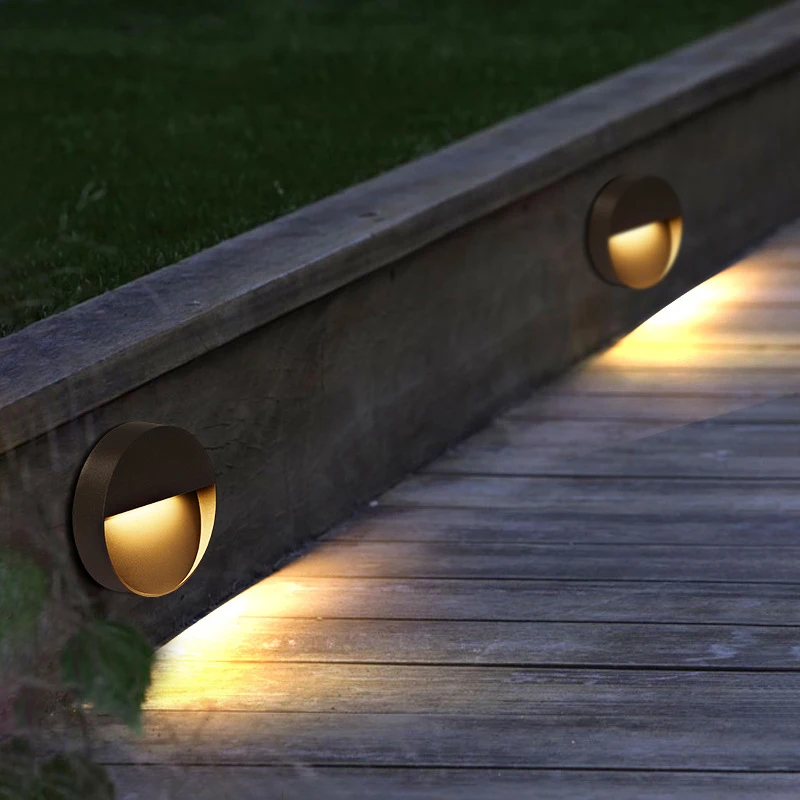 

Surface Mount Light Emitting Diode Step Light Outdoor IP65 Round Wall Foot House Stair Lighting