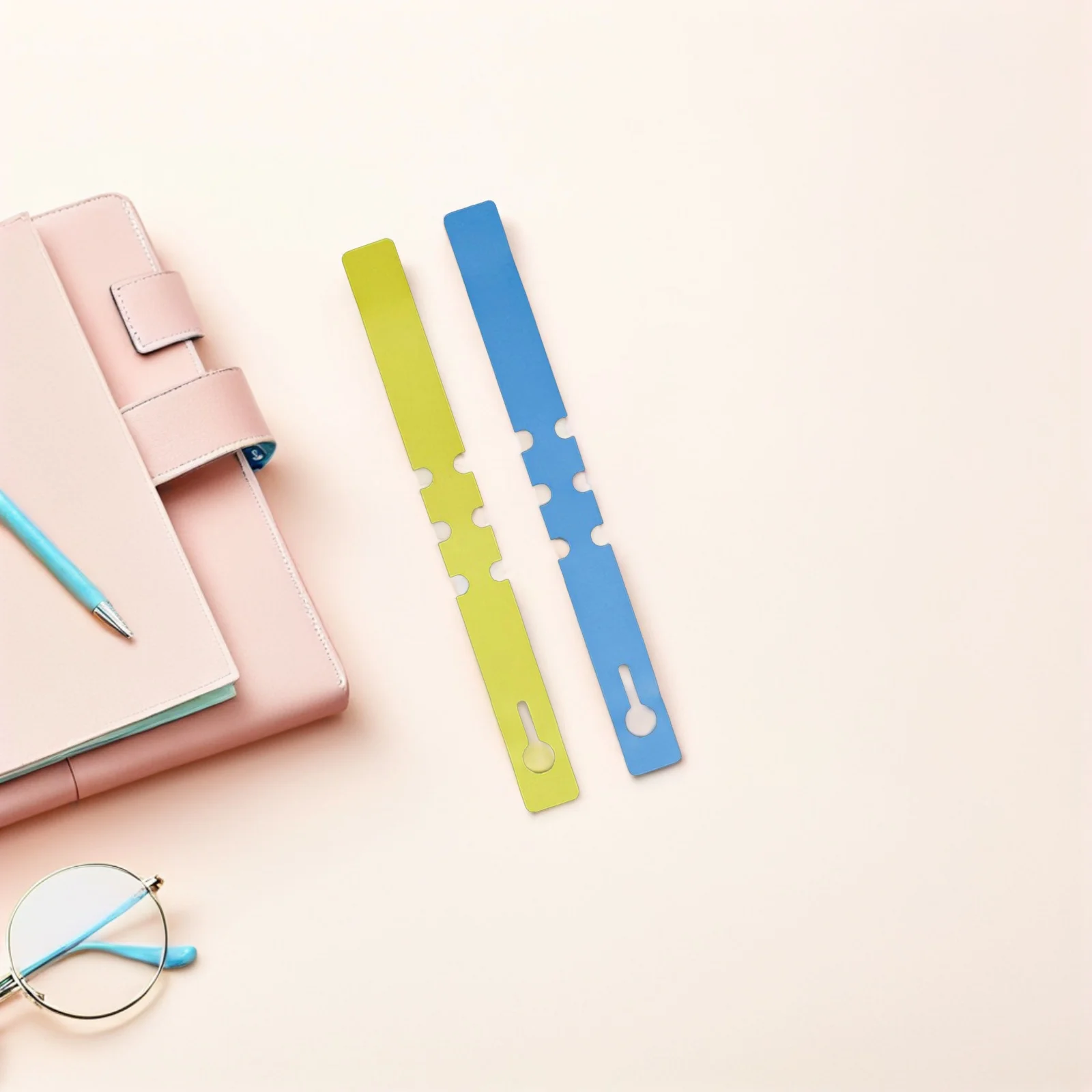 

240Pcs Plant Labels 6 Colors Adjustable Waterproof Plastic Garden Tags for Tree Nursery Identification Markers Outdoor Indoor