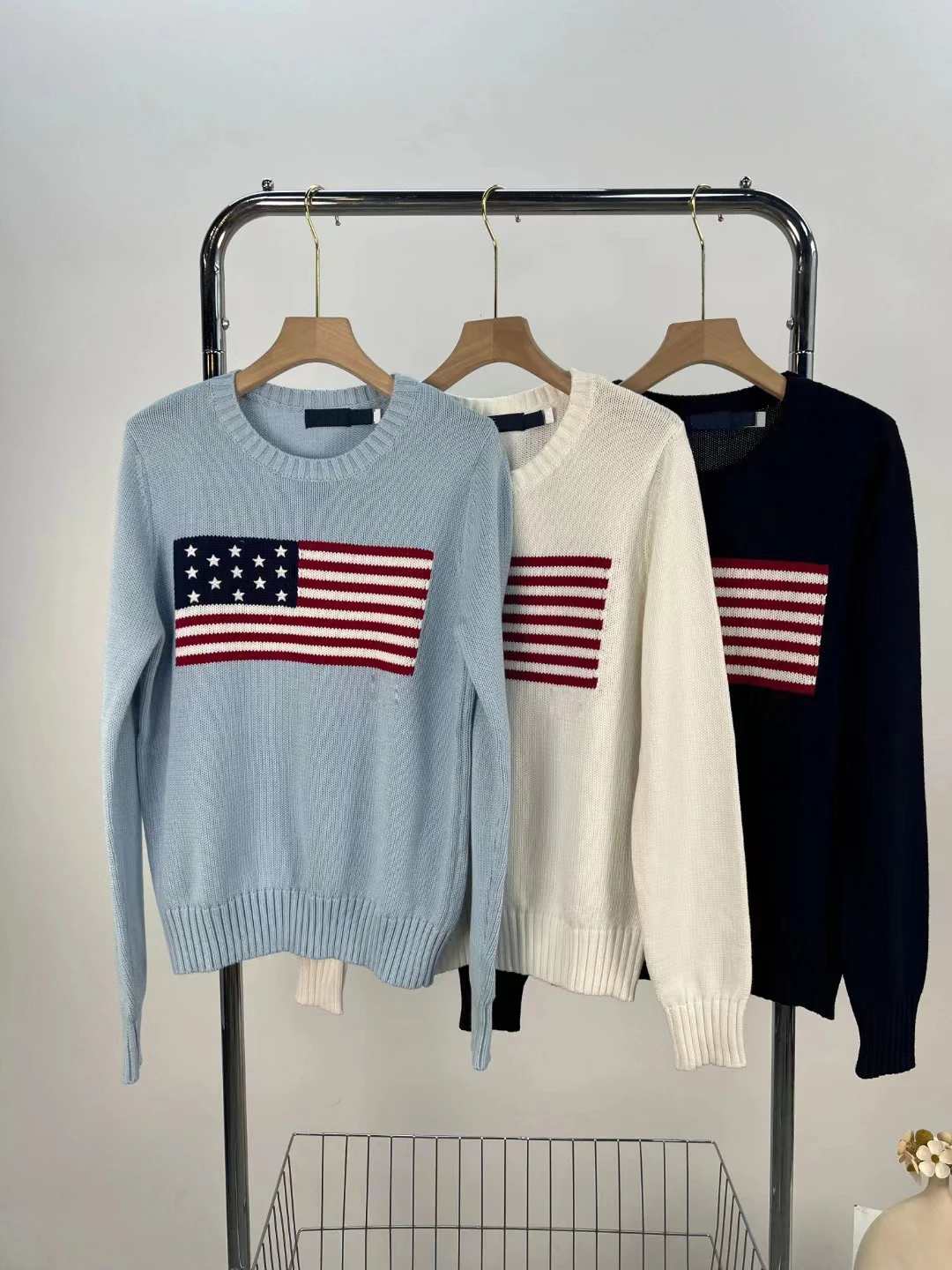 

2025 Хлопковый пуловер с круглым вырезом и национальным флагом, вязаный топ с длинными рукавами