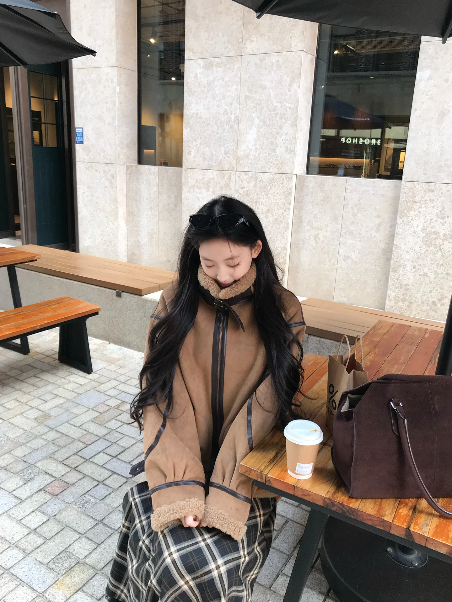 

Red ulari l Corduroy Jaet Women's Autumn Winter New 2025 Faion Trend Cotton Coat High-End Feelings Cotton Clothes