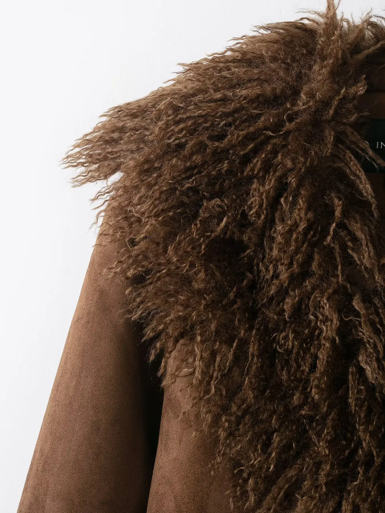 

Fashion Women's New Warm Jackets ﻿ 2025 Winter Casual Lapel Patchwork Fur Jacket Women Single Breasted Pocket Loose Coats Street