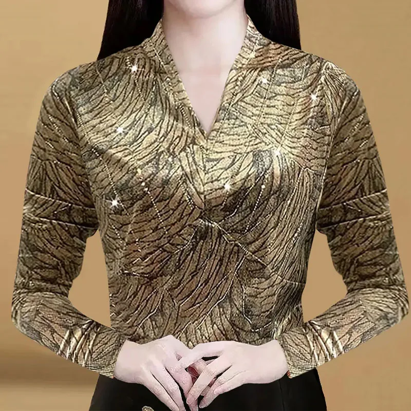 Autumn Winter Female Fashion V-Neck Printed Thick Tops Vintage Long Sleeve Slim Diamonds Pullovers T-shirt Women's Clothing