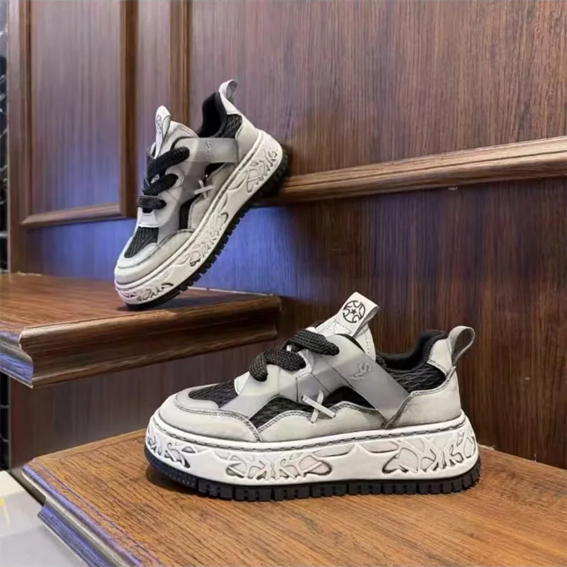 

Fashion Hollow Mesh Flat Sneakers Wear-resistant 2025 Summer New Mens Casual Shoes Non-slip Lightweight Male Casual Sports Shoes