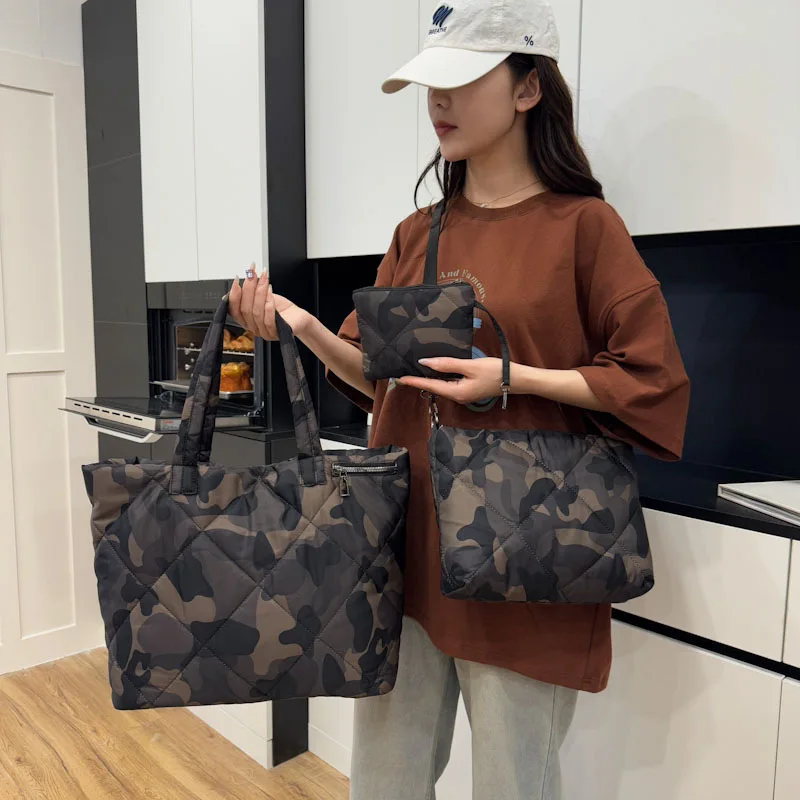 New fitness bag for women versatile for commuting, large capacity shoulder bag three piece set outdoor sports crossbody bag ita
