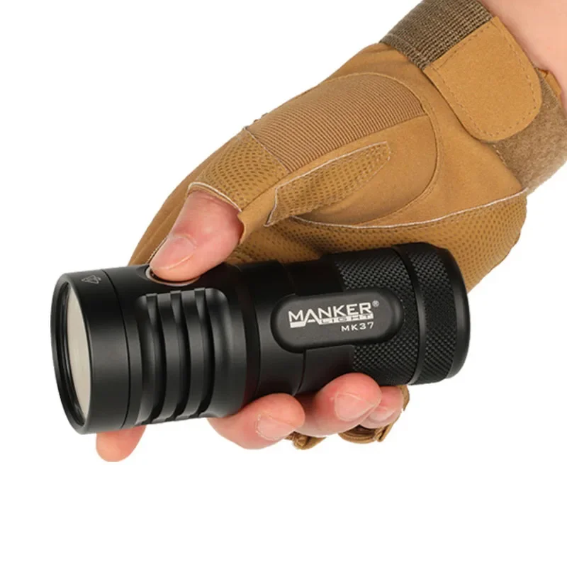 Manker MK37 White/Green Dual Light Flashlight 5800 Lumens High Power Torch Light Use 3 Pcs 18650 Battery for Self Defense