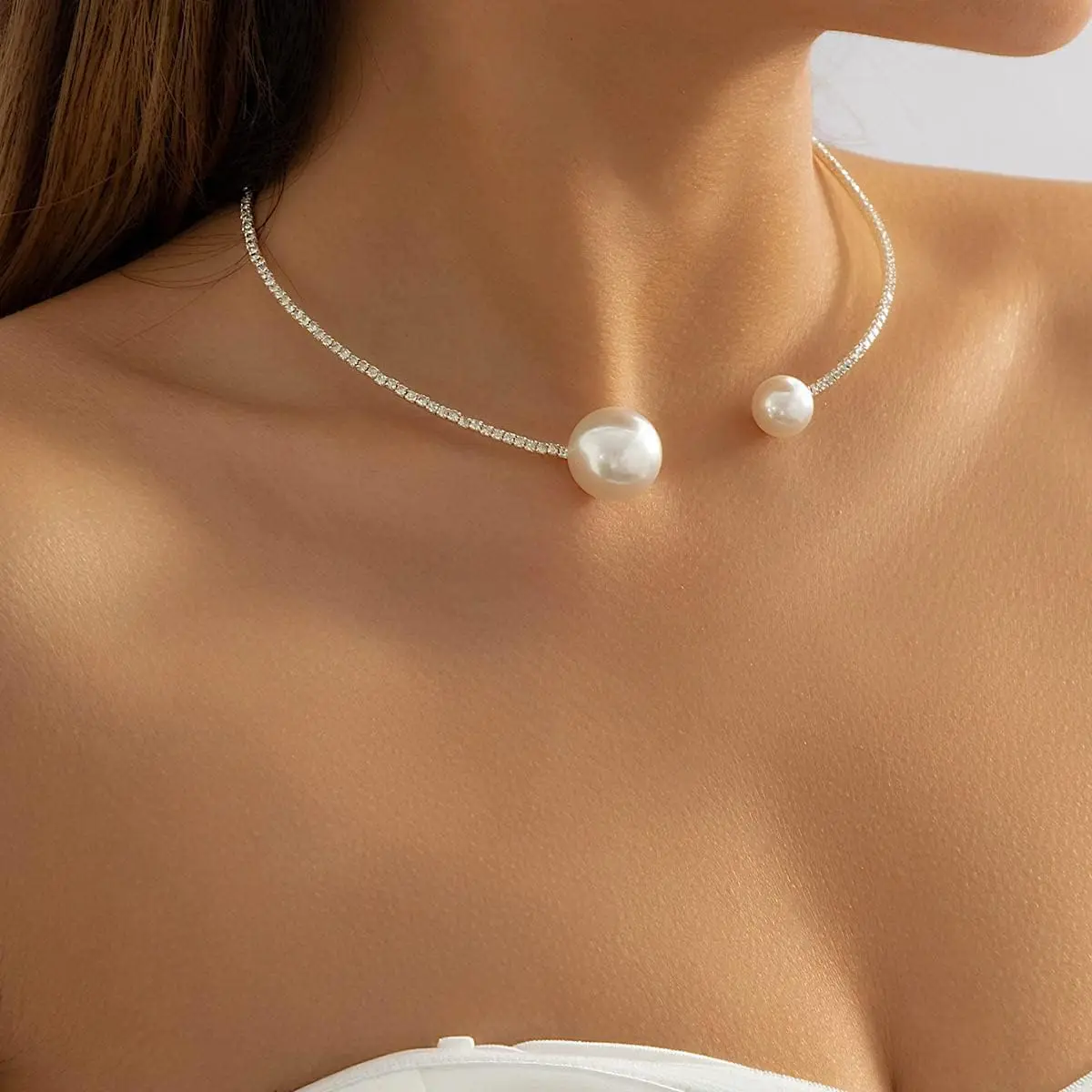 

Simple Silver Crystal Open Choker Necklace for Women and Girls