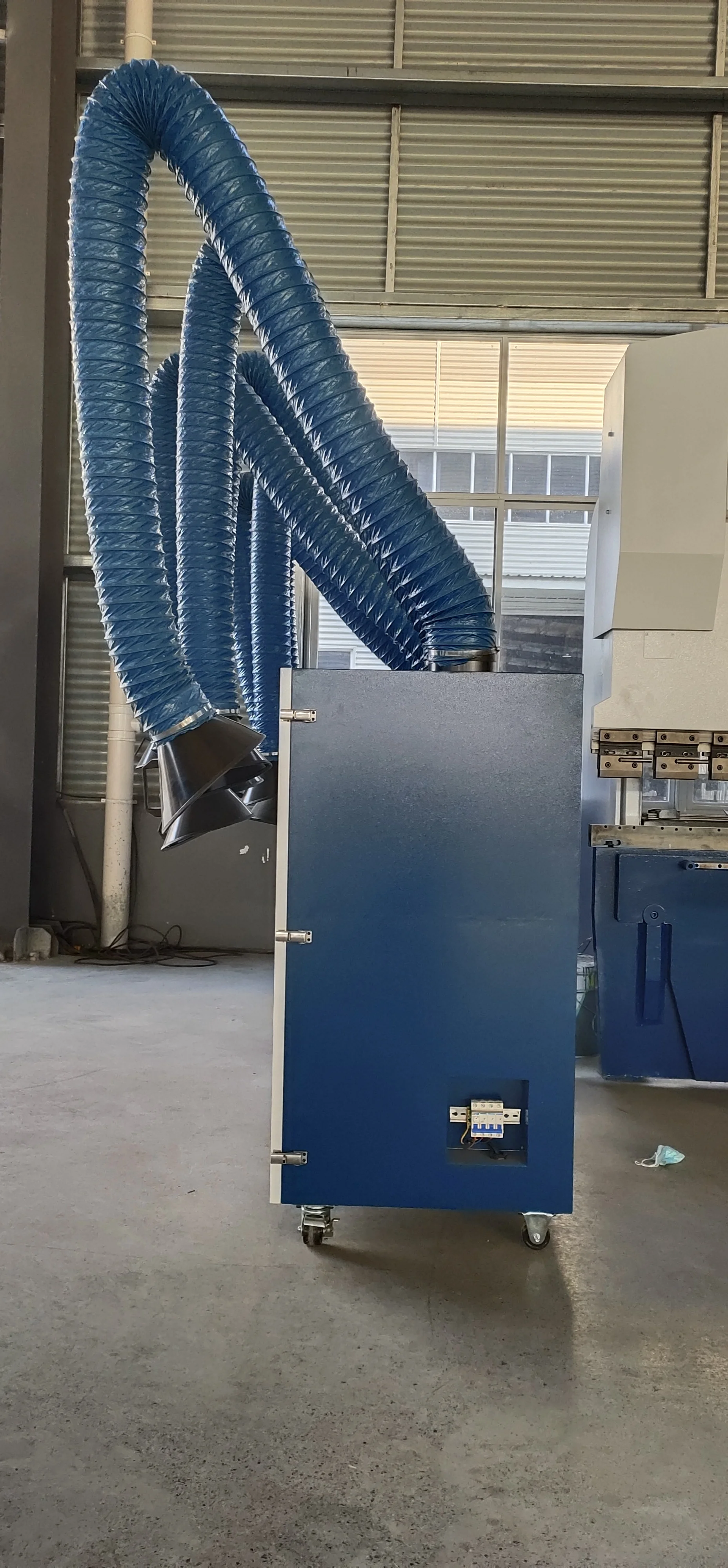 2025 Collettore di polveri per saldatura con aspirapolvere industriale portatile di grande potenza con pulizia a getto d'impulso