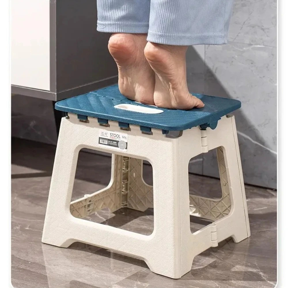IN STOCK Folding Stool Portable Plastic Kids Shoe Changing Outdoor Camping Lightweight Stool Family Simple Design Color Block