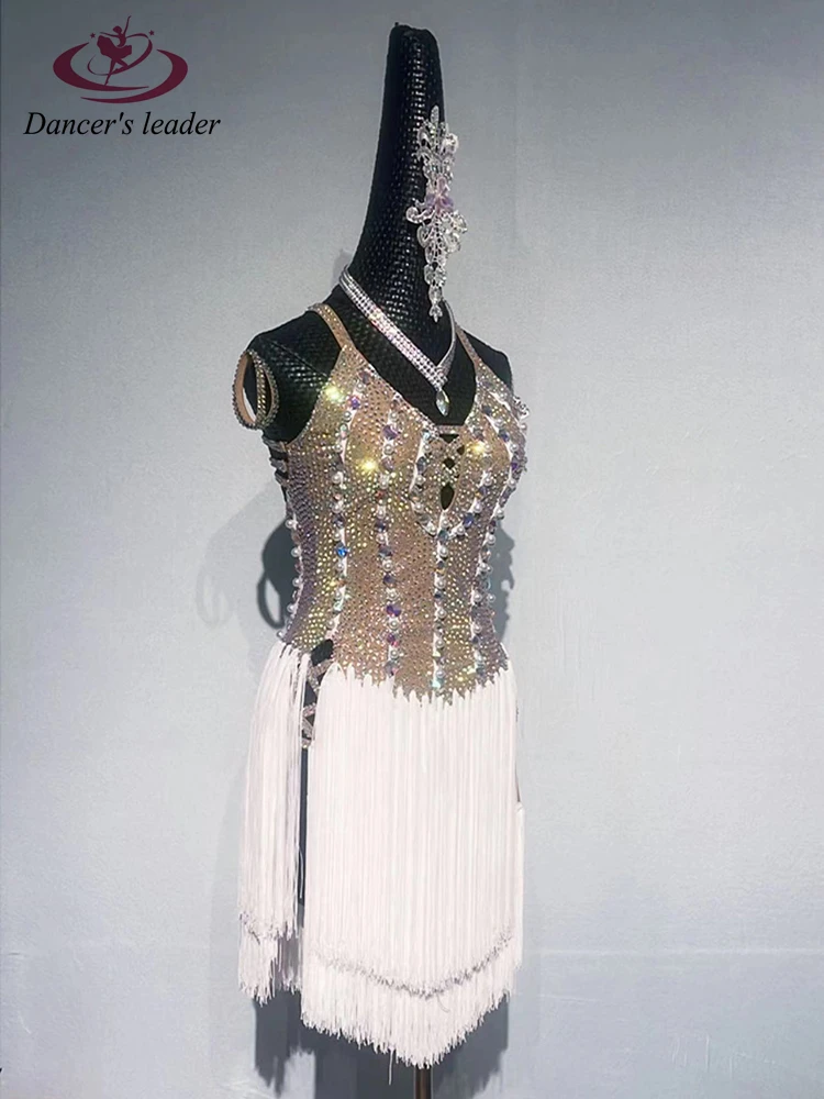 Abito da ballo latino Abito personalizzato di fascia alta Cinturino Condole Colore a contrasto Completo di diamanti Cha Cha Tango Abbigliamento professionale da palcoscenico