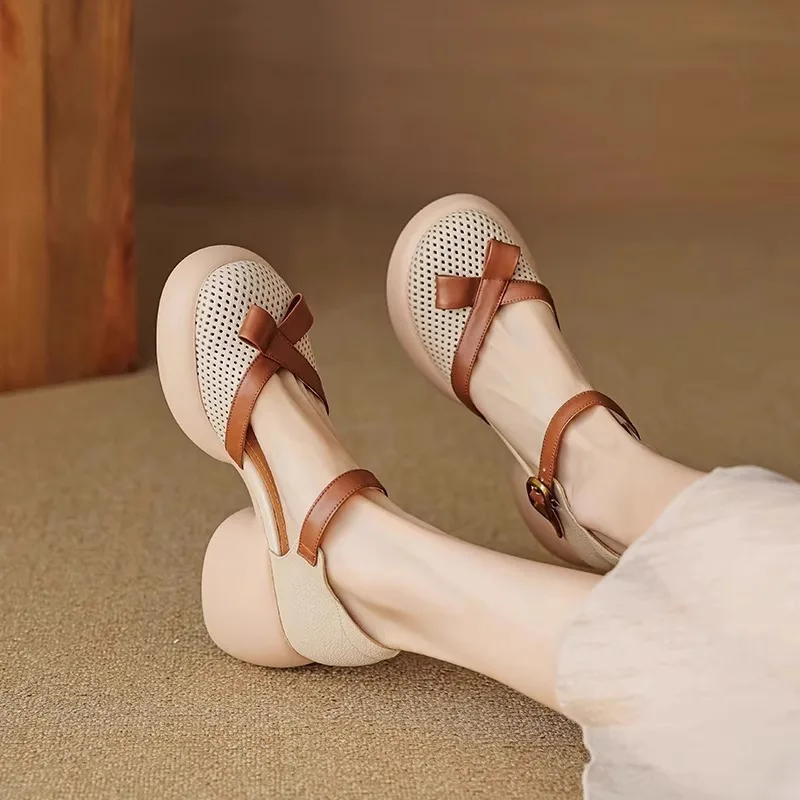 

Сандалии Baotou на толстом каблуке из мягкой кожи в стиле ретро, женские летние новые модные туфли на высоком каблуке на платформе с воздушными отверстиями