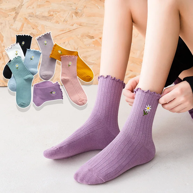 Spring and autumn fungus embroidered small flower mid-calf women's socks new style fresh solid color comfortable cotton socks