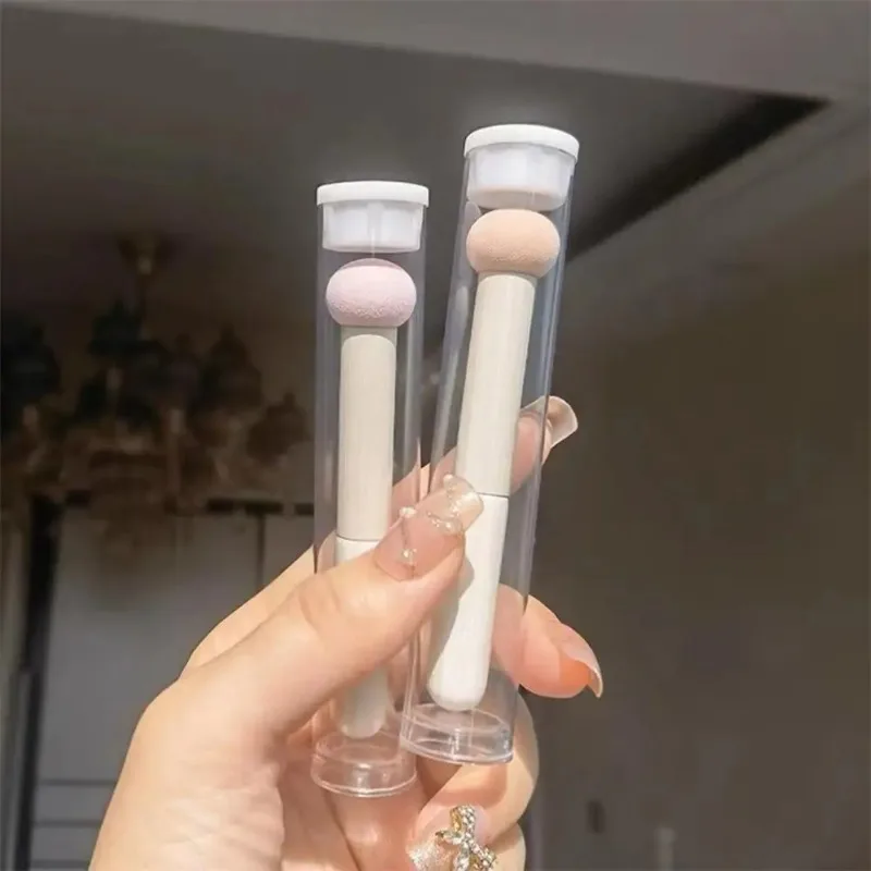 1PC Sponge Concealer Brush Portable Small Steamed Bun Concealer Brush Perfect Makeup Tools Acne Mark Makeup Brush