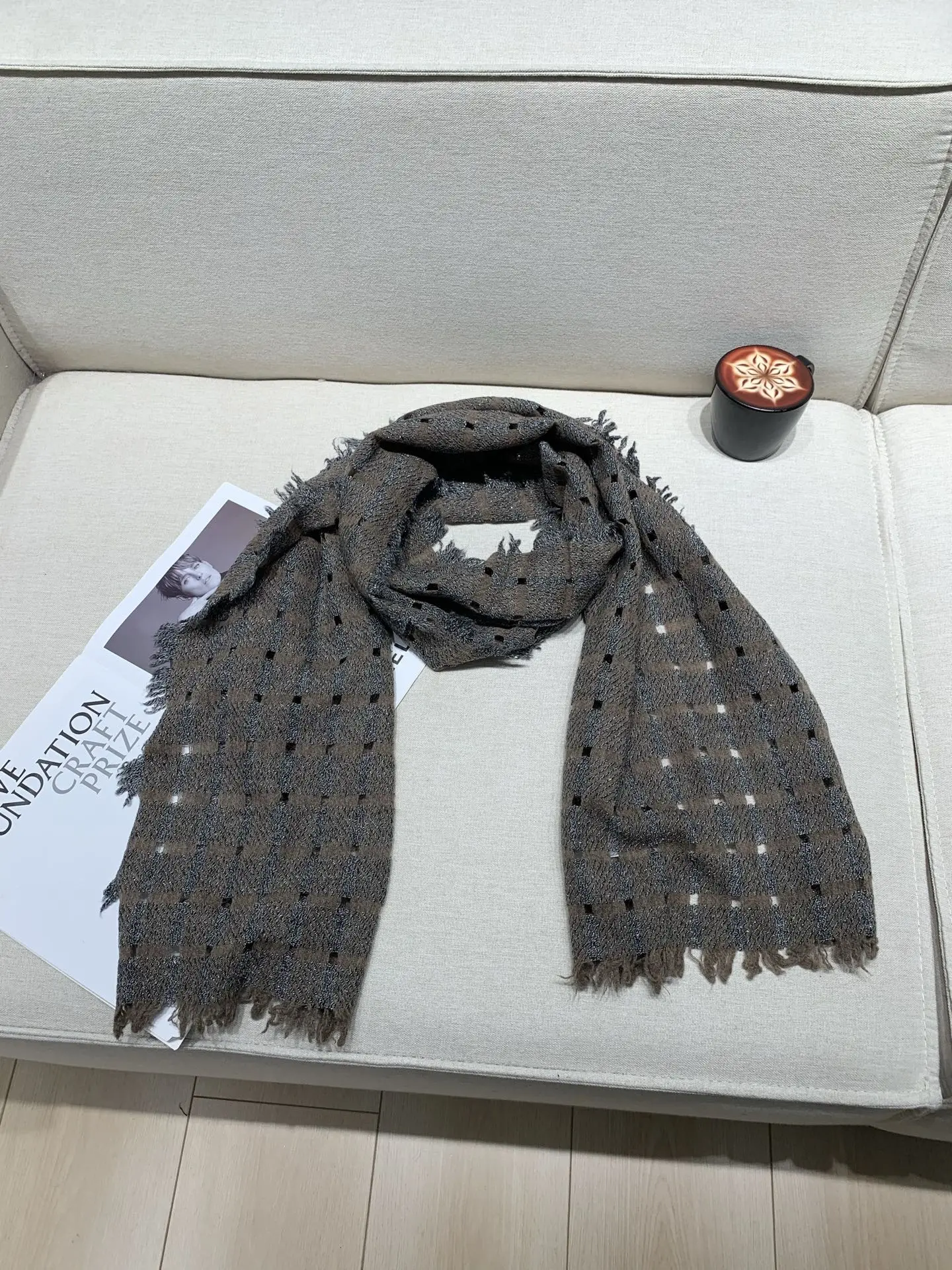 

Women Tassel Stitching Shawl Plaid Hollow Out Vintage Cashmere Knitted Scarf