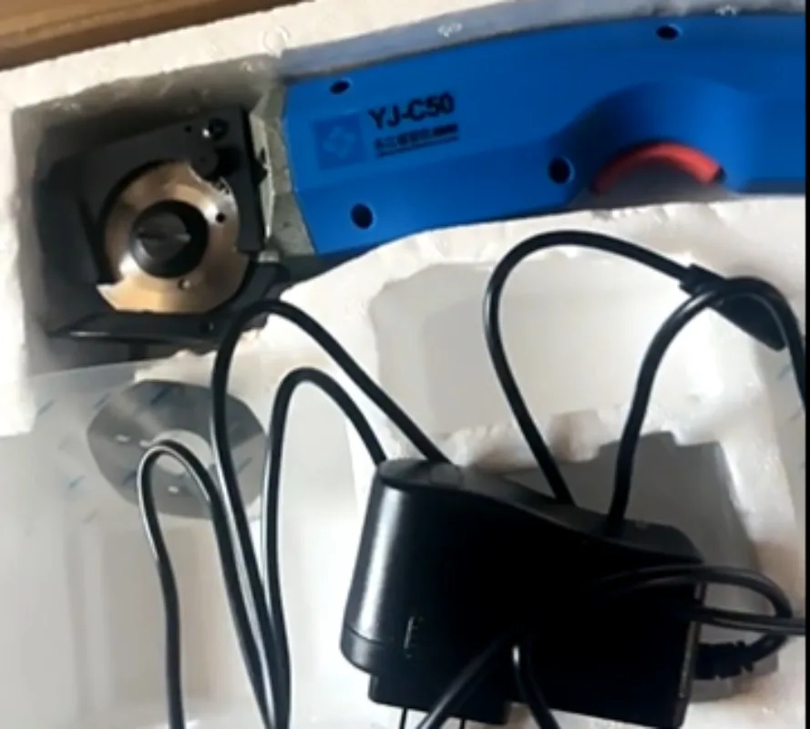 YJ-C50 Wireless Rechargeable Cutting Machine Micro Hand-Push Electric Round Knife Cutting Machine Cloth Repair Scissors
