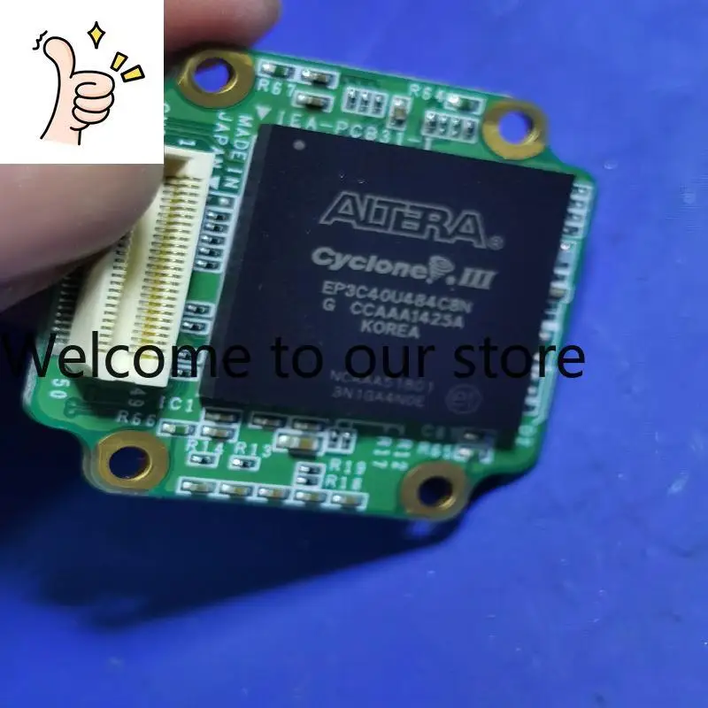 

Микросхема EP3C40U484C8N с клеевым слоем