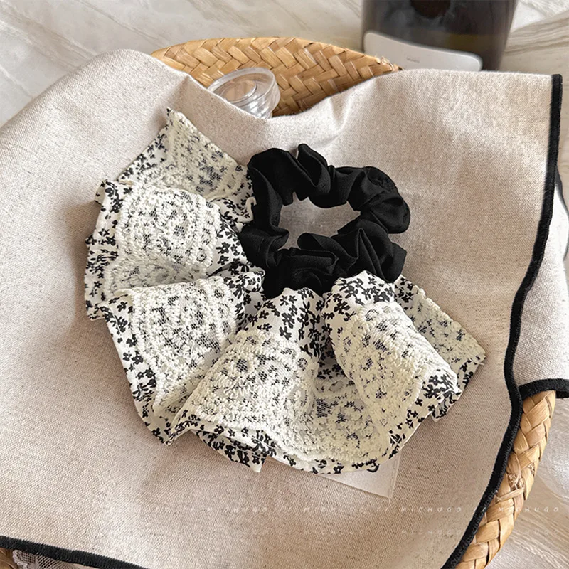 

Korean Style Floral Skirt Hem Scrunchie Women, High Elasticity Tie, Durable Band, Flower Hair Accessory
