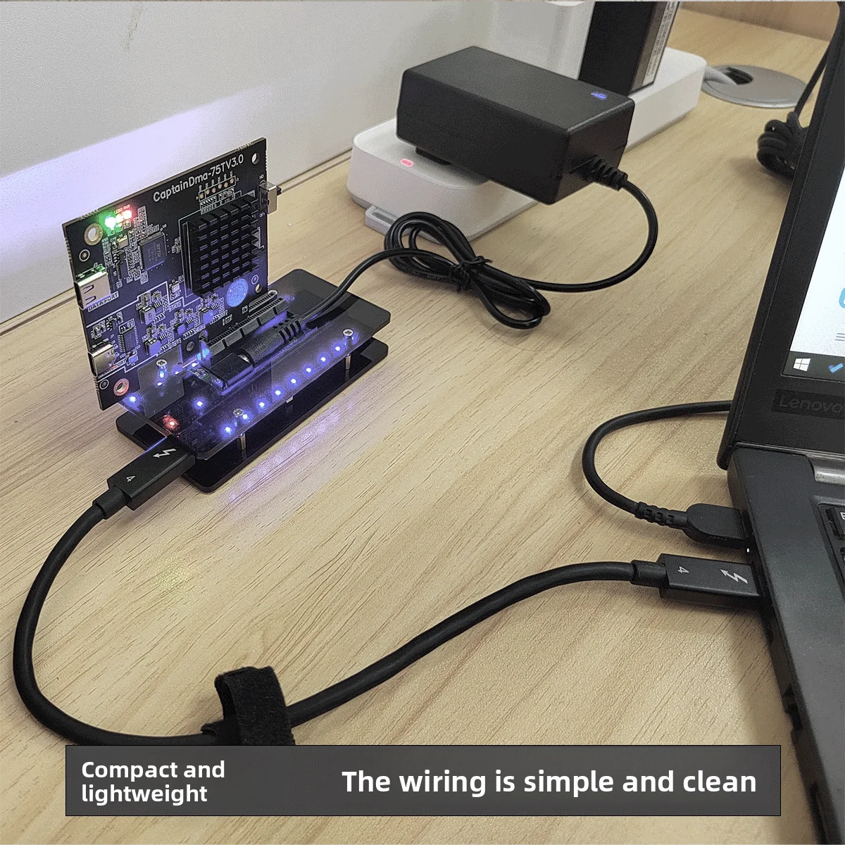 محطة إرساء USB4 Thunderbolt PCIe الجديدة لعام 2025 بسرعة 40 جيجابت في الثانية، يمكن توصيلها ببطاقة الحصول على EGPU DMA