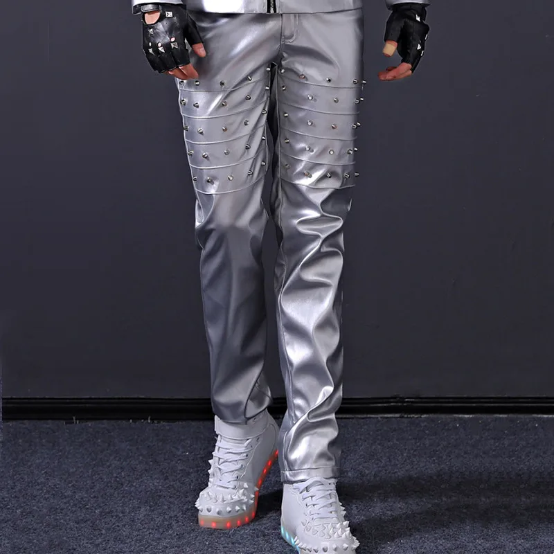 

Бар, ночной клуб, мужские кожаные брюки с заклепками, рок-певица, сценический костюм, черные, серебристые тонкие кожаные брюки