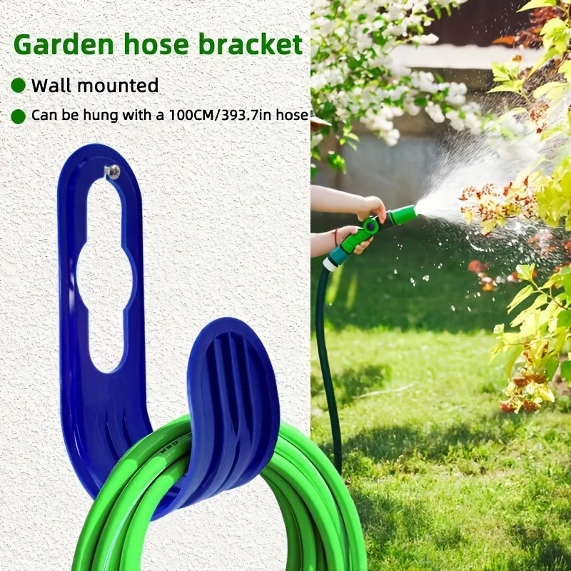 Platzsparende, an der Wand montierte Gartenschlauchhalterung ist eine praktische Lösung für die Aufbewahrung von Rasenpflege- und Gartengeräten im Außenbereich sowie als Wandhaken im Innenbereich. – Detail 1