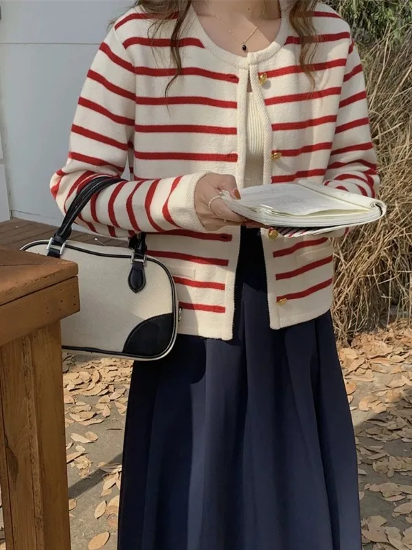 

Faionable Striped round Ne Knit Sweater Cardigan Women's Outerwear Spring Autumn Straight Tube Long Sve ort Length S...