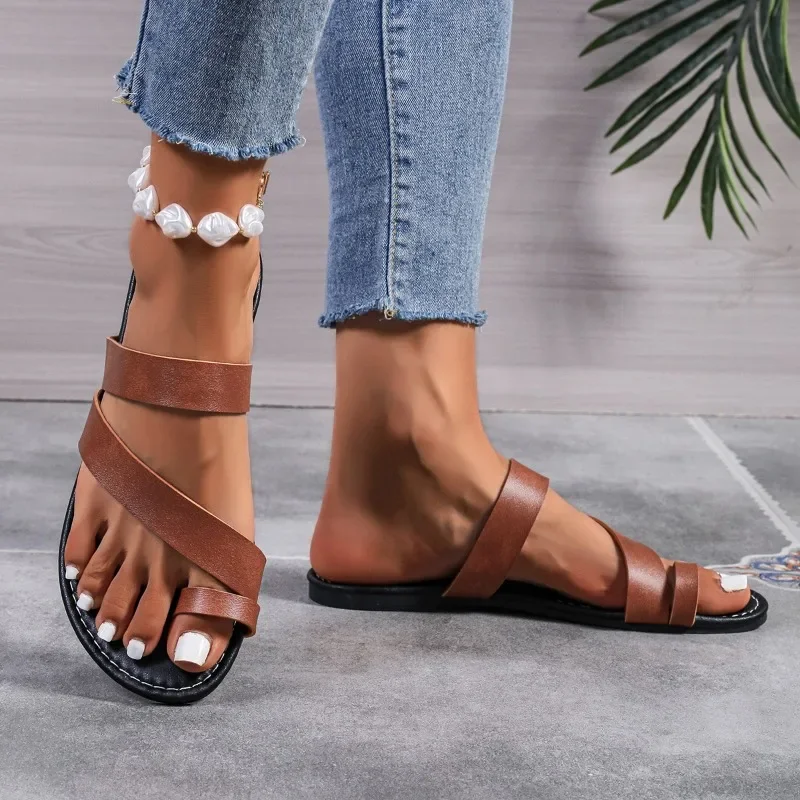 2024 Zomer Hot Selling Damesschoenen Modieuze Slip-On Platte Hak Damesslippers Effen Kleur Casual Damesstrandschoenen