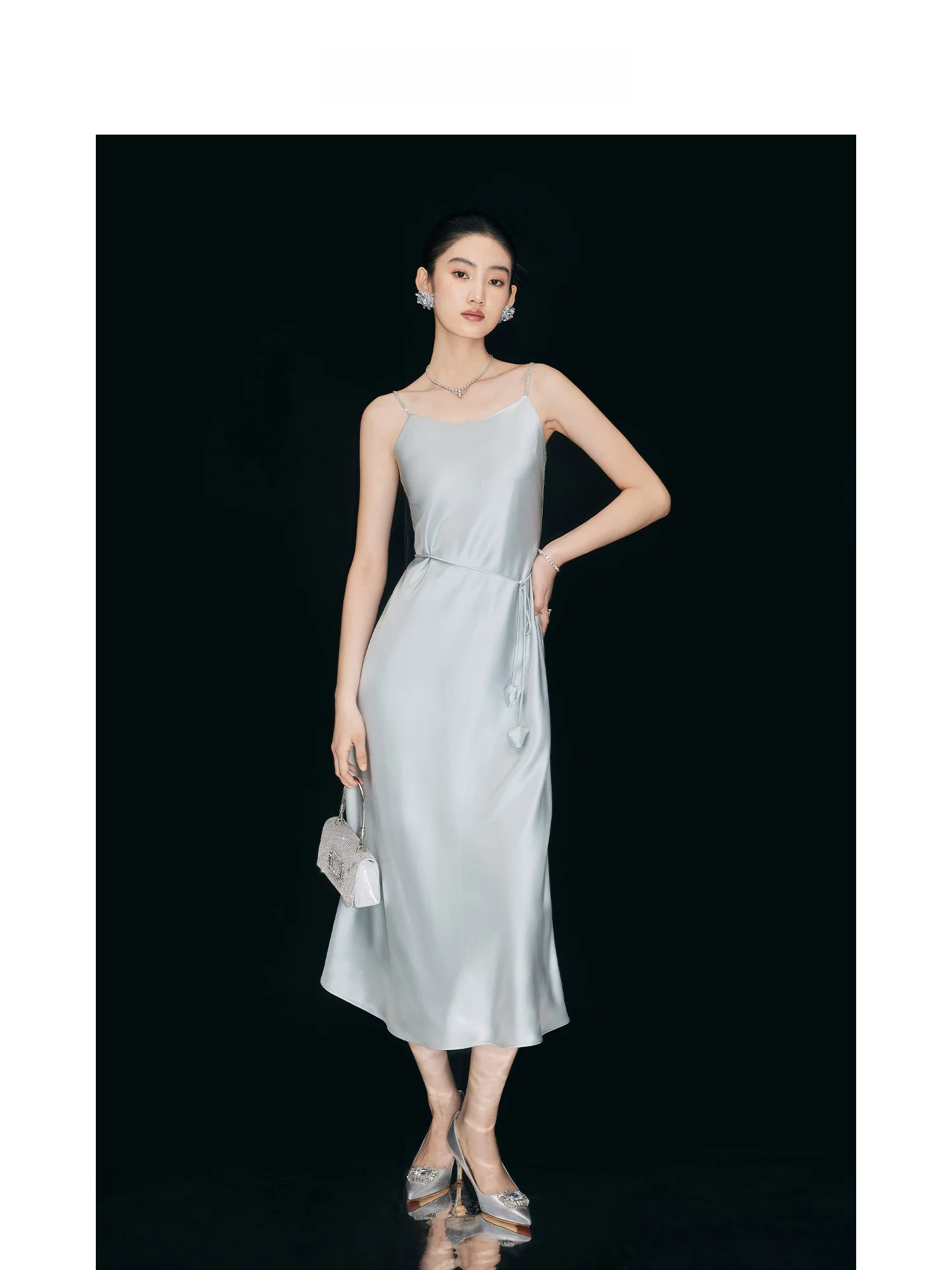 

MandyZhang Blue Elegant Heavy Acetate Strapless Light Dress Women Summer High-End Long Skirt French Style High Waist Dress