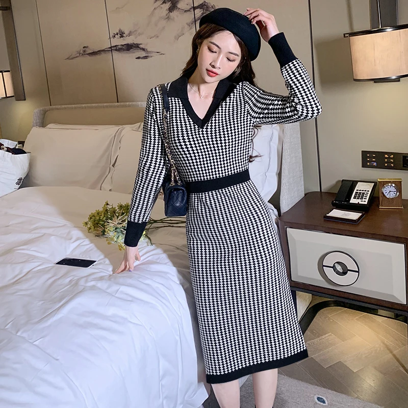 

New Women Korean Plaid Knitted Dress Long Sleeve V Neck Elastic Slim Pencil Dresses 2022 Autumn High Quality Sexy Sweater Dress