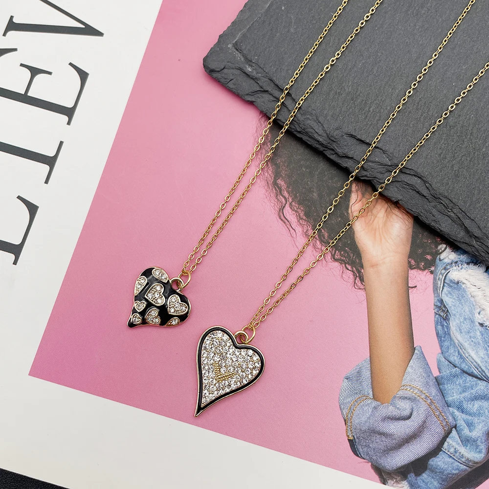 New Micro-Set Zircon Heart Pendant Necklace For Girls Enamel Color Block Personality Women‘s Necklace Fashion Accessory
