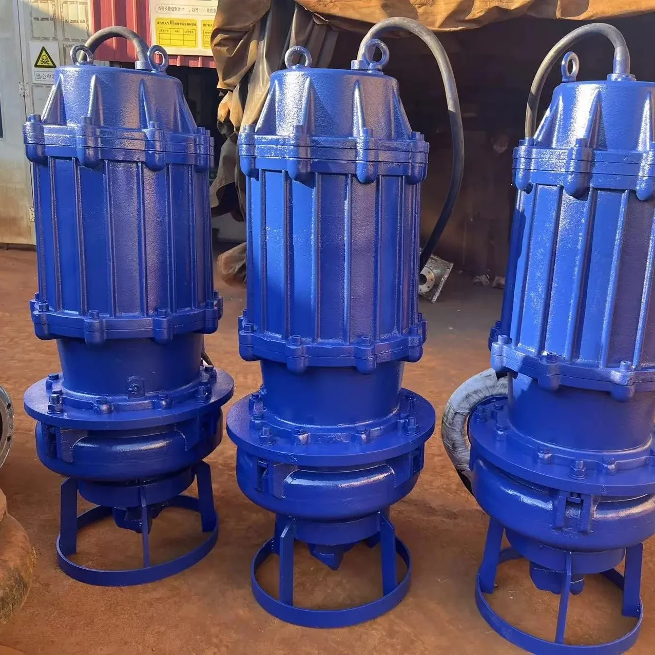 Pompa di scarico per fanghi di fango sommerso per dragaggio fluviale Pompa di dragaggio per aspirazione centrifuga verticale sommergibile per sabbia